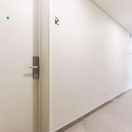Pombal Contemporary Ac Elevator 公寓