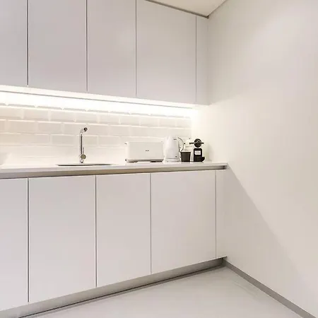 Pombal Contemporary Ac Elevator Apartment