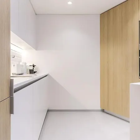 Pombal Contemporary Ac Elevator Apartment *