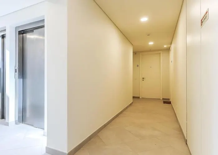 Pombal Contemporary Ac Elevator 리스본